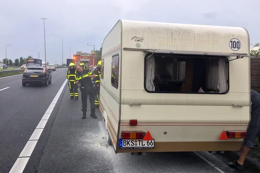caravan uitgebrand op a2