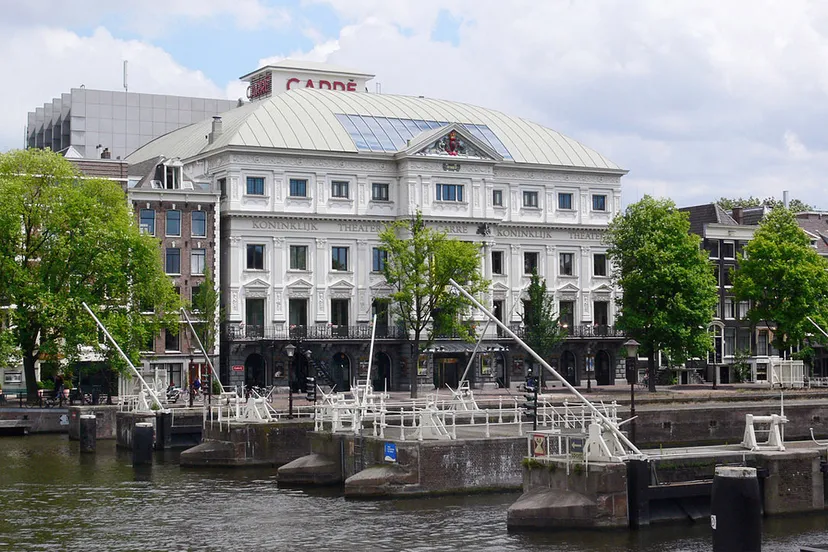 carre amsterdam andreas praefcke cc by 30 via wikimedia commons