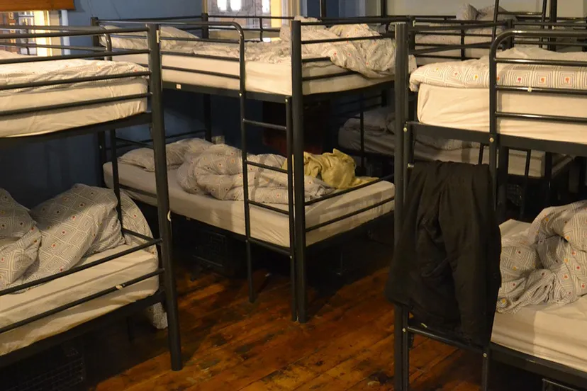 cc0 dean moriarty via pixabay stapelbedden