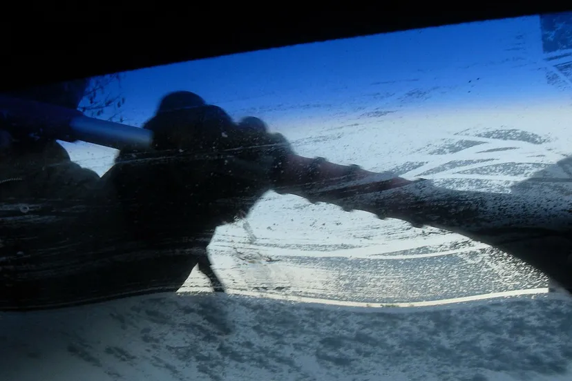 cc0 uknowgayle via pixabay windshield 245281 1280