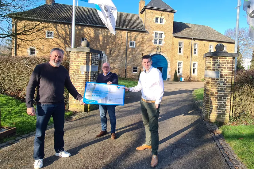 cheque laudy bouw en ontwikkeling voor petje af
