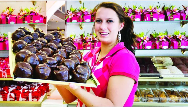 cko06ejm4ahqdas52cpfay4nd bosschebollenwinkelsnoepbakkerijroomsoesbanketbakkerhqfo