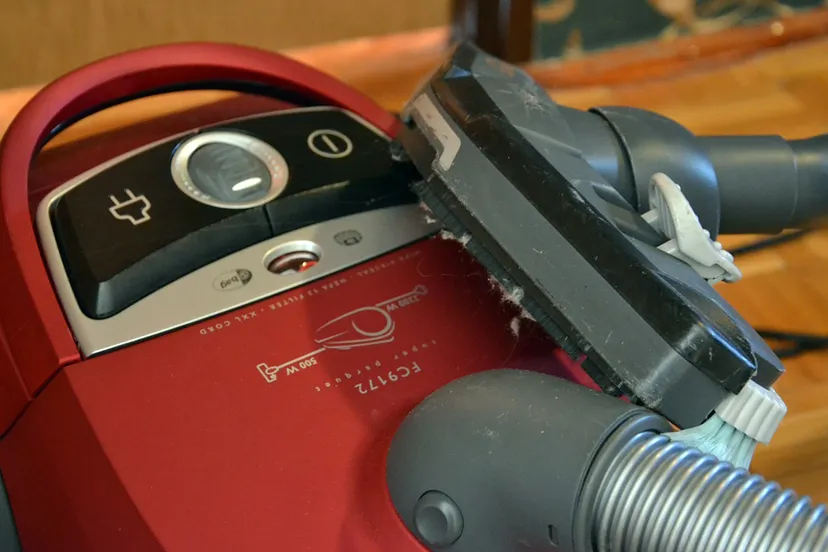 cleaning 381090 1280 stofzuiger huishoudelijke hulp