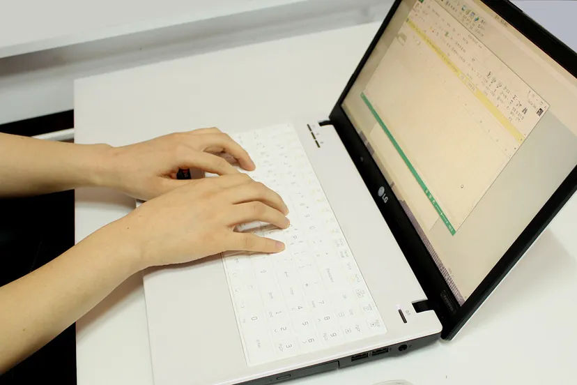 computer 506756 1280