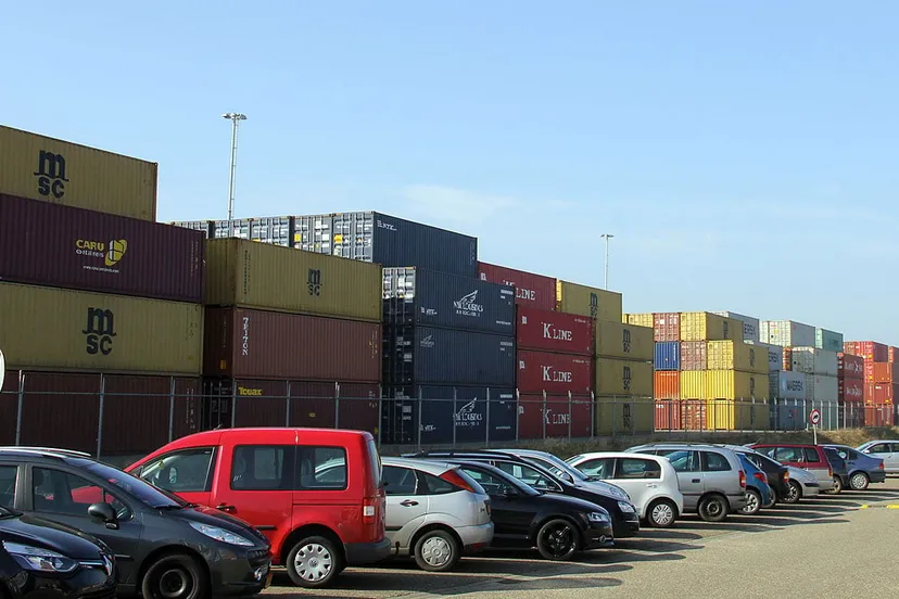 containers bedrijventerrein haven holtum
