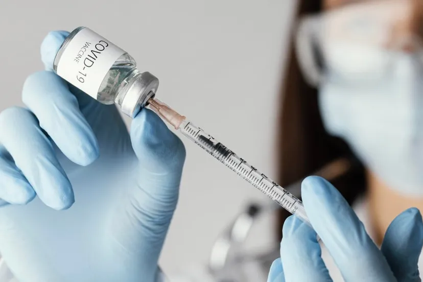 covid 19 vaccin vaccinatie injectie booster