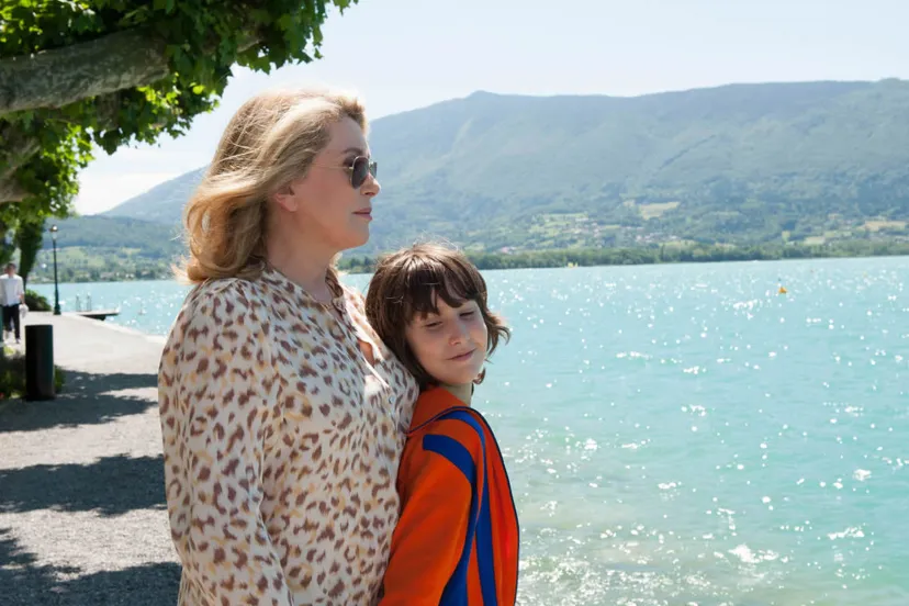 ctgj1zce0vevl0lw0nbnghhr9 0103 ellesenva 2