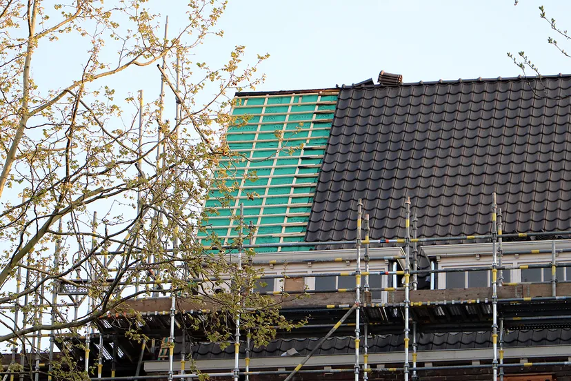 dak kleesj sittard daags na de brand 20200417