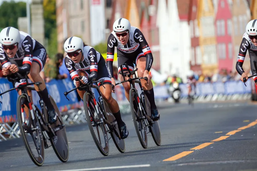 damesteam sunweb wint wk ploegentijdrit