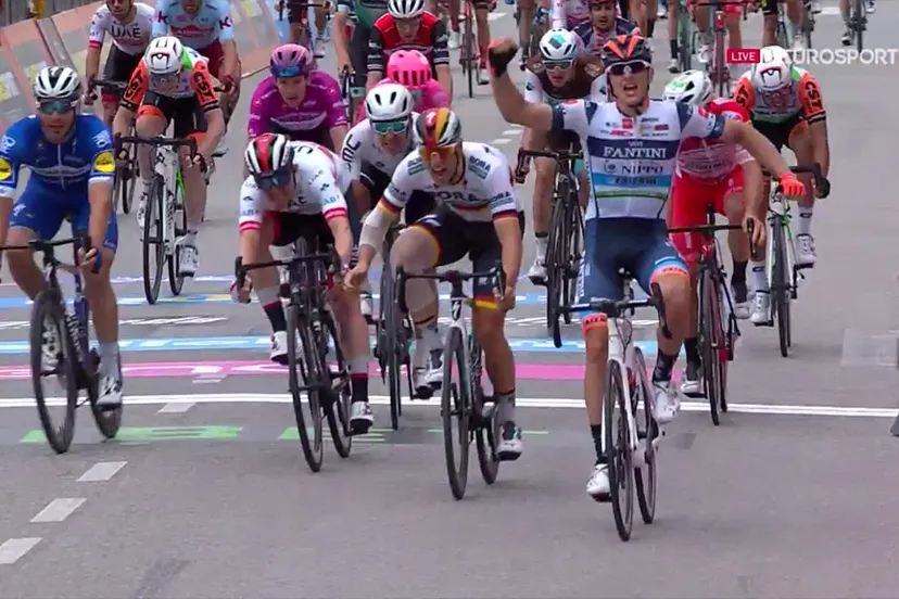 damiano cima wint sprint 18e etappe