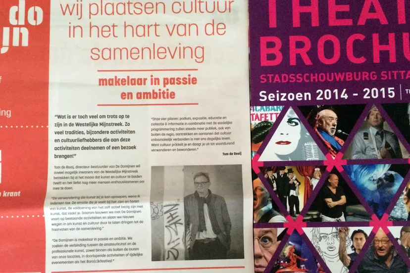 de domijnenkrant vs theaterbrochure