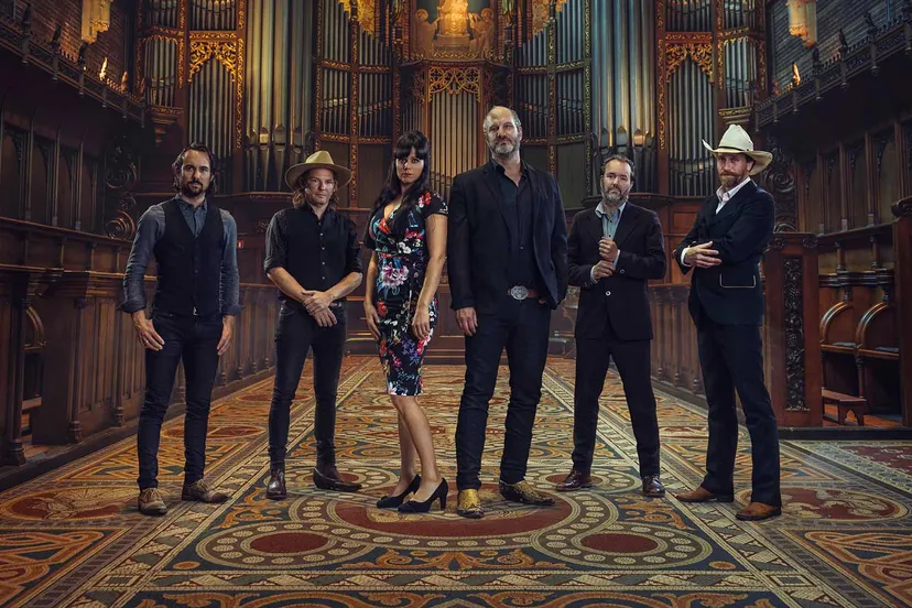 def americans poppodium volt