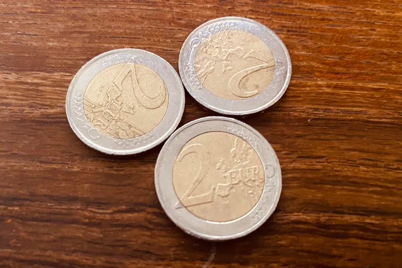 drie munten van 2 twee euro
