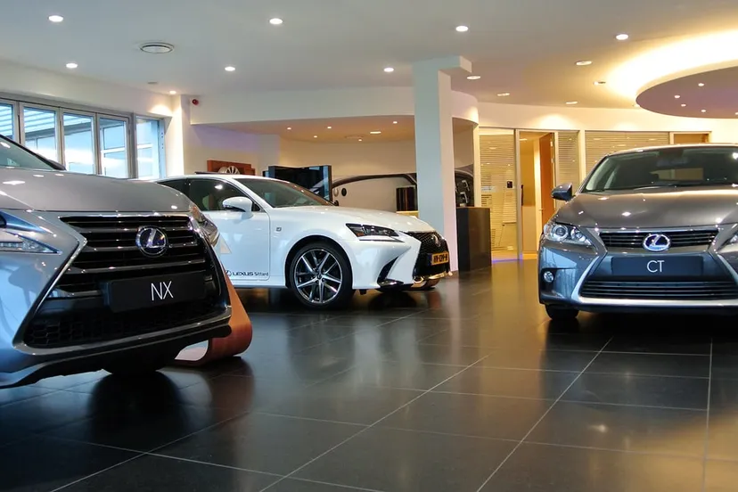 dsc 8329 showroom lexus mengelers februari 2015