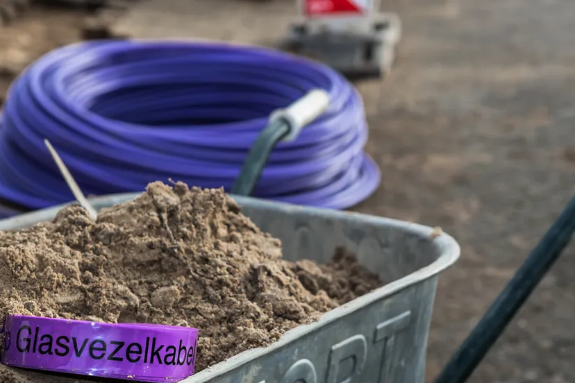 e fiber aanleg glasvezelkabel