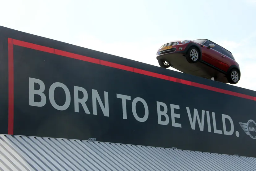 e5y65a618t935sbu38o69sbxf mini vdl medcar born to be wild 16 9