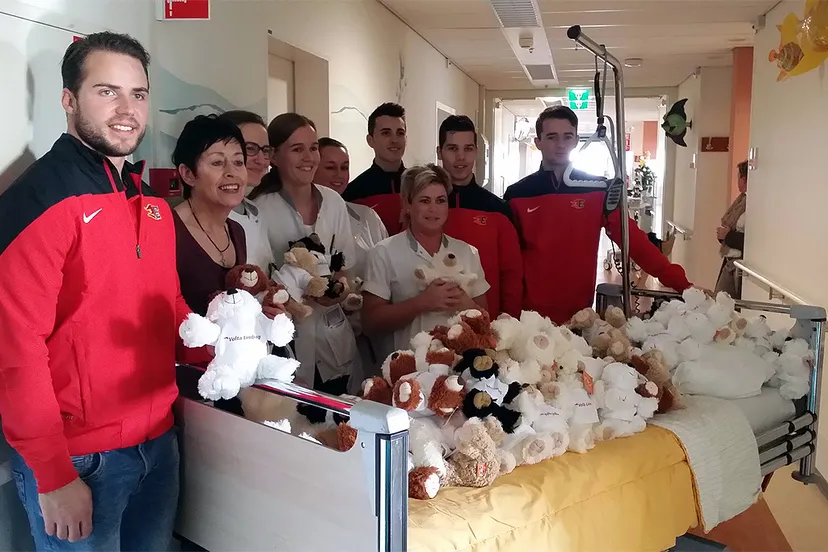 eaters teddy bear toss