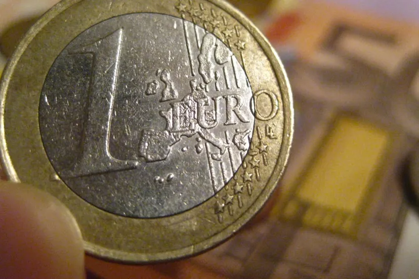 een euro munt cc0 pxhere