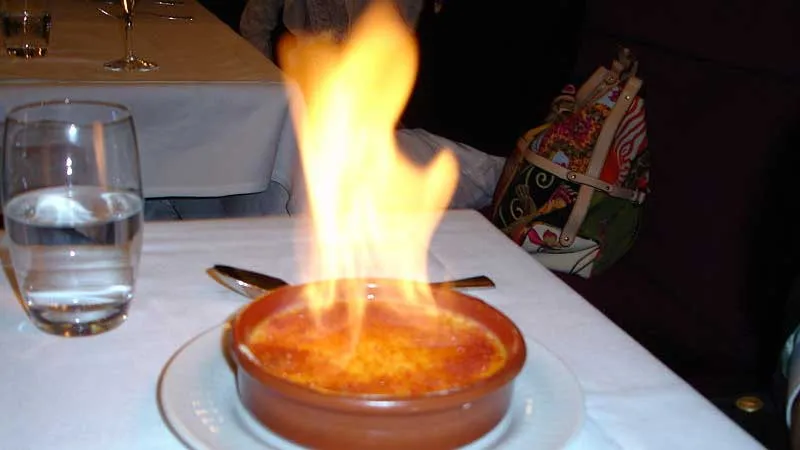 efa5czhtcljkefhzwi2tvi3fv creme brulee uit eten