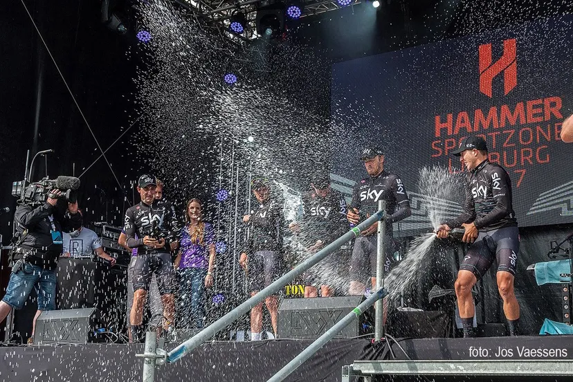 eindwinnaar team sky foto jos vaessens