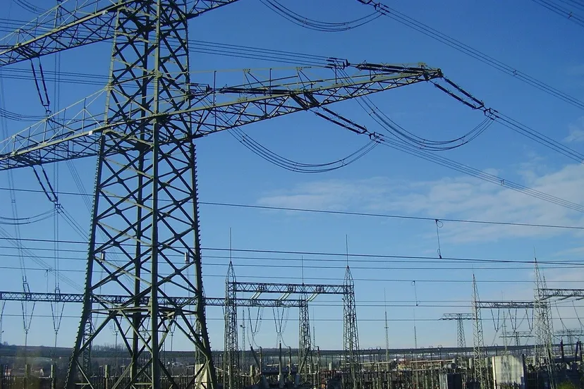 electricity 559207 1280 hoogspanningsmasten cc0 pixabay