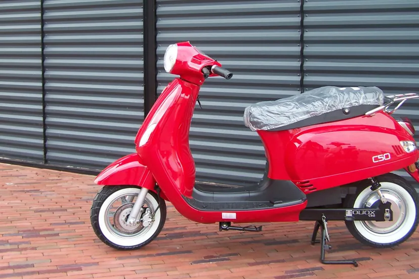 elektrische scooter cc0 via pixabay 803068 1280jpg