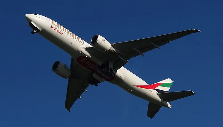emirates boeing 777 867774 640