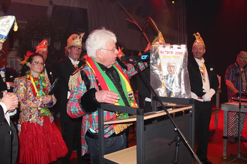 erewimpel voor sjraar cox