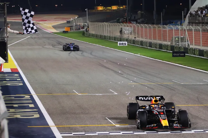 f1 01 bahrein gewonnen door max verstappen