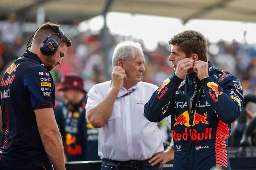 f1gp19 max verstappen voor de start van de sprintrace