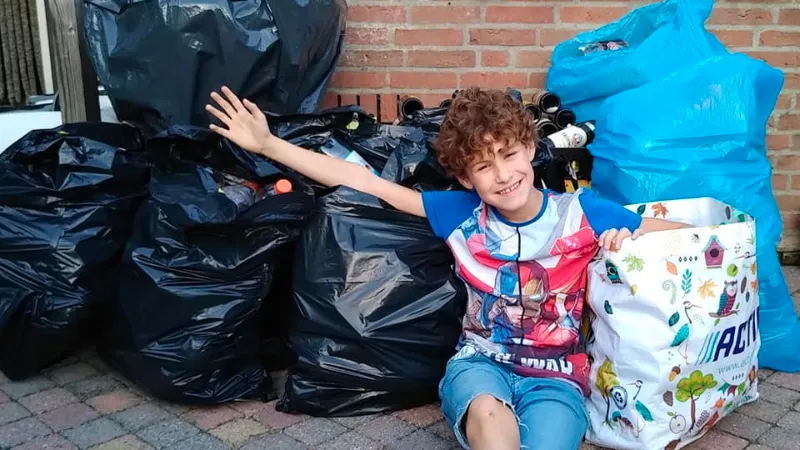 fabian zamelt lege flessen in voor giro 777