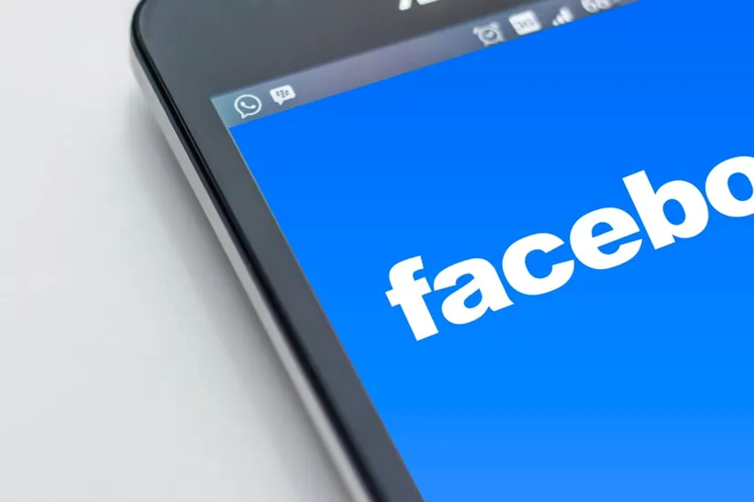 facebook app op mobiele telefoon