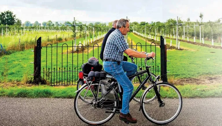 fietsende heren limburgs fietsplan
