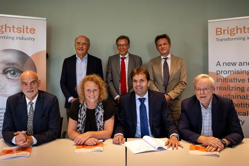 foto brightsite ondertekening samenwerkingsovereenkomst en benoeming directeur 25 juni 2019
