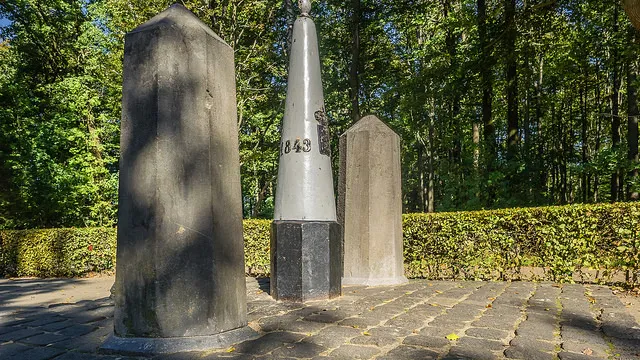 frans berkelaar cc by sa 20 via flickr drielandenpunt