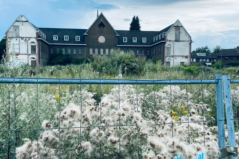 franse klooster achterzijde