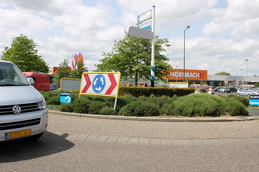 gardenz rotonde bij hornbach