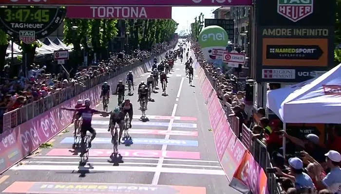 gaviria wint vierde etappe giro