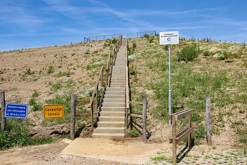 geluidswal traap uitkijkpunt trierveld
