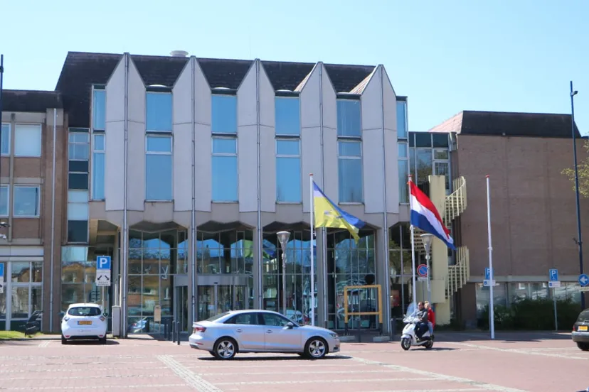 gemeentehuis geleen op een zonnige dag in 2021