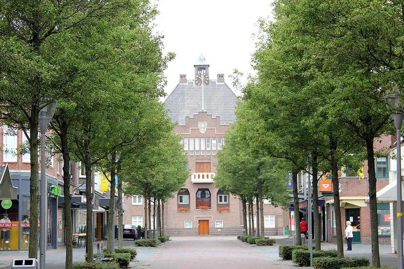 gemeentehuis geleen vanaf raadhuisstraat