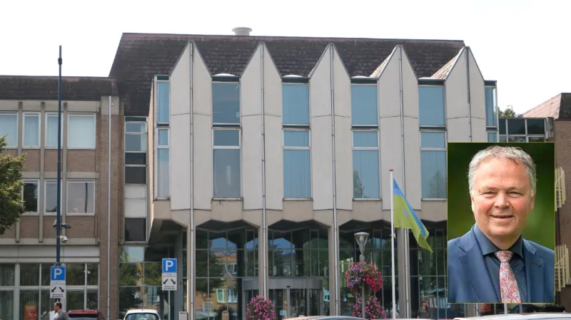 gert jan kusters gemeentehuids geleen raadszaal boven ingang