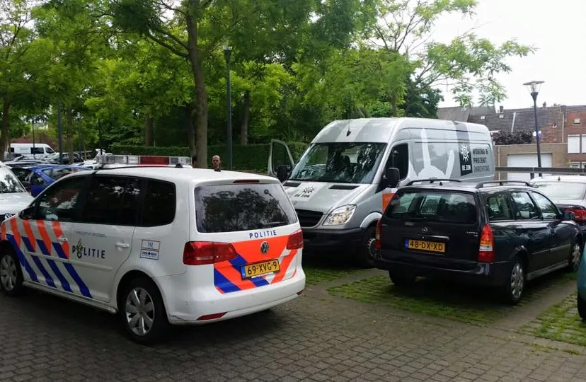 gestolen bedrijfsbus teruggevonden in meerssen