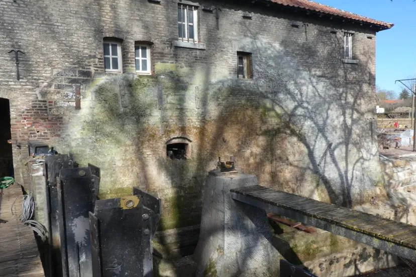 gevel molen na verwijderen molenrad