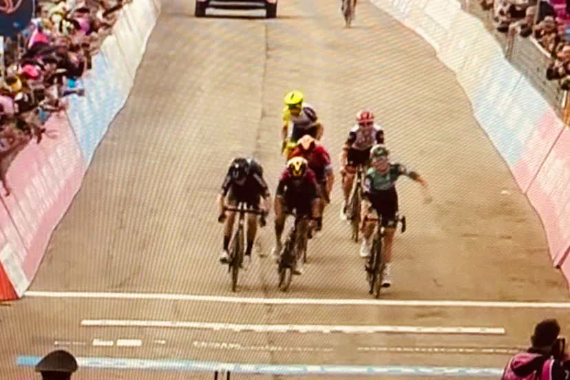 giro 2022 09 jai hindley