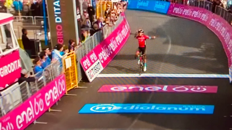 giro 2022 17 santiago buitrago