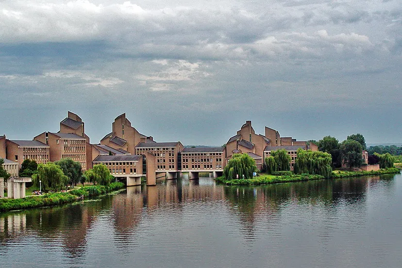 gouvernement maastricht julian ilcheff borissoff cc by 30