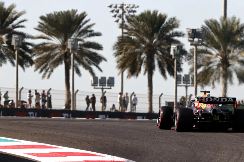 gp vae abu dhabi red bull max verstappen fp1