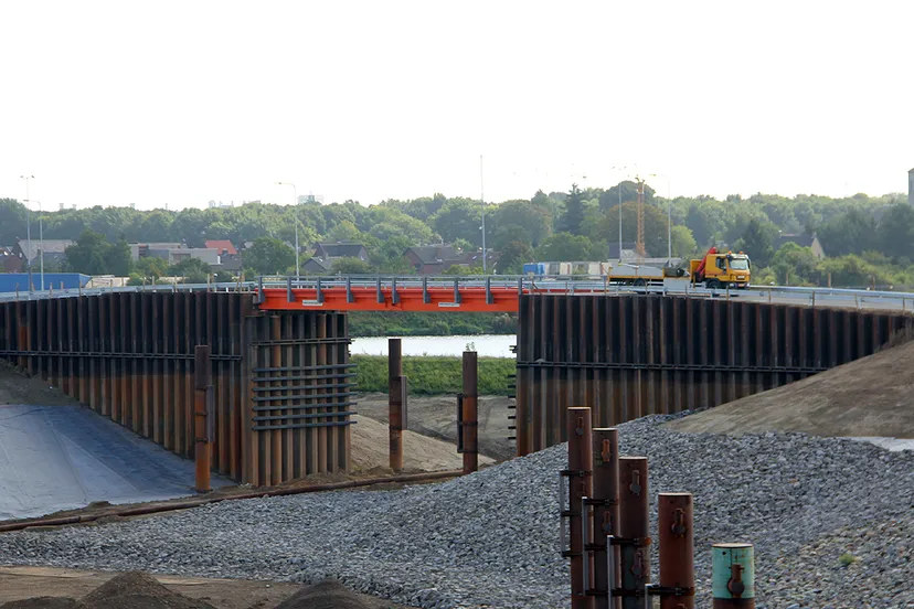 grensmaas brug parallelweg 0