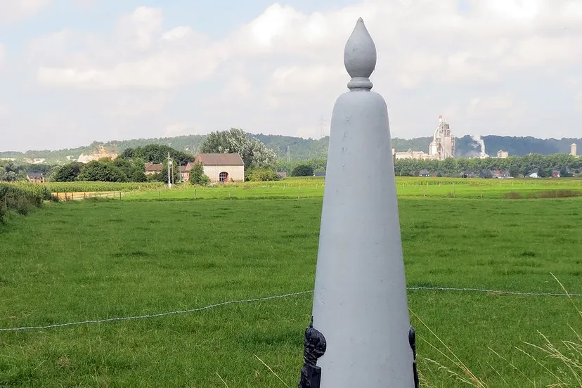 grenspaal bij eijsden